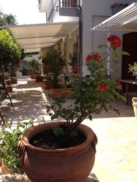 مبيت وإفطار آتْشّي كاستيلّو Il Giardino Dei Limoni المظهر الخارجي الصورة