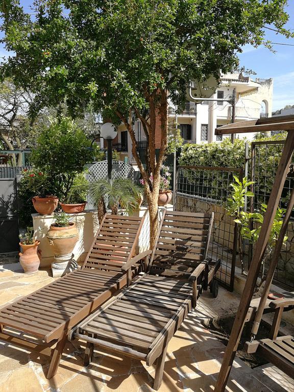مبيت وإفطار آتْشّي كاستيلّو Il Giardino Dei Limoni المظهر الخارجي الصورة